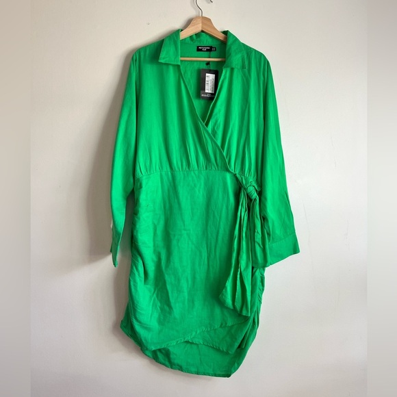PrettyLittleThing Plus Bright Green Wrap Shirt Dress Size 16 NWT - Picture 2 of 16